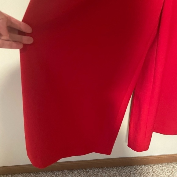 Loft red cropped jumper size 6. Empire waist, wide leg, machine wash, travels - Picture 3 of 6